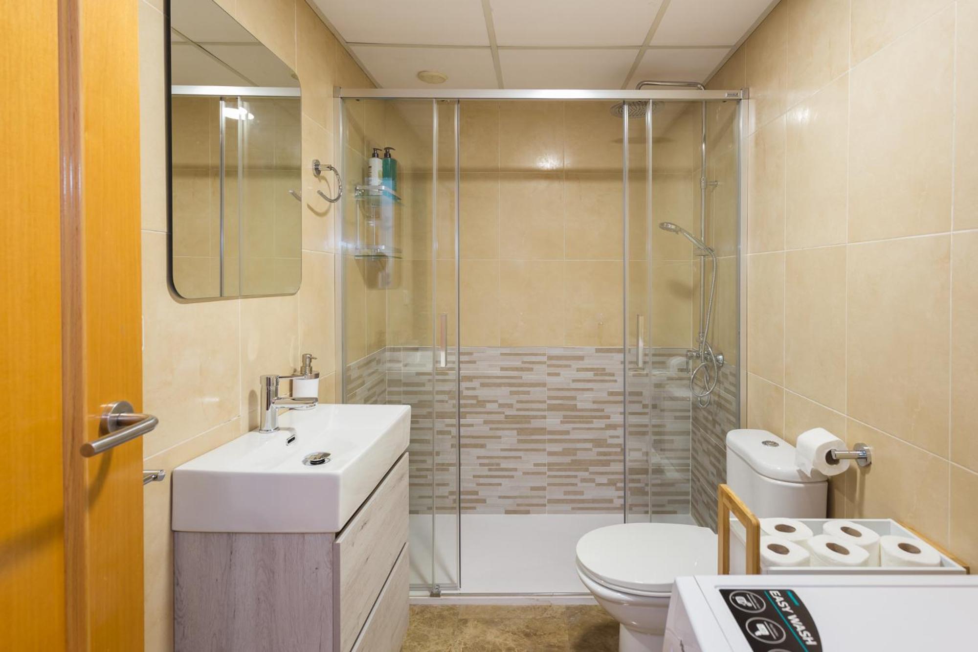 Piso Familiar Cerca Del Centro, Ac Y Wifi Gratis * Valenza